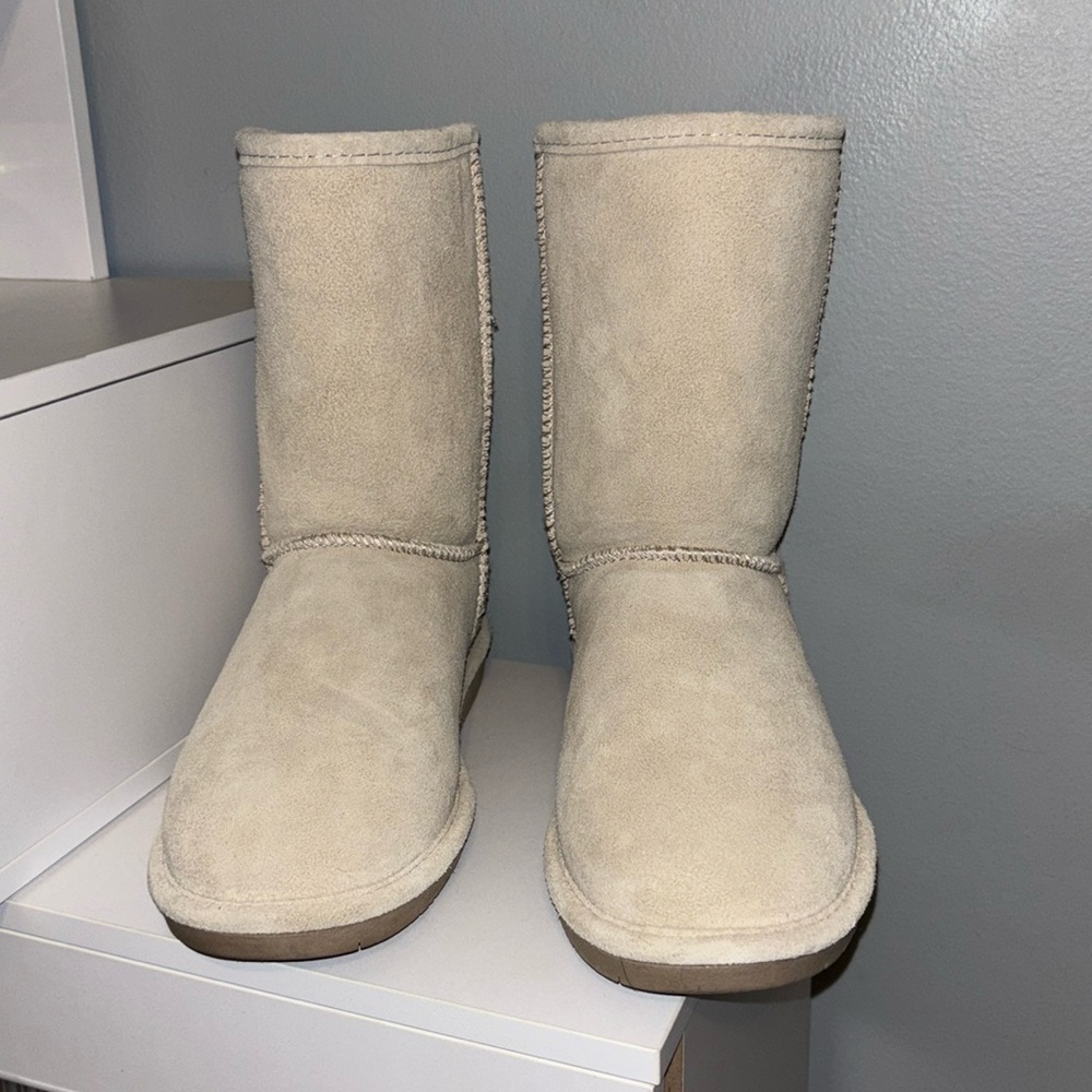 Cream Bearpaw Booties
